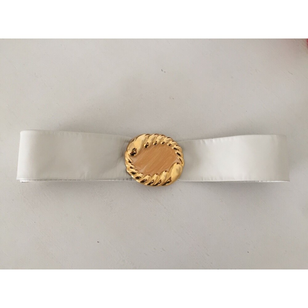 Vtg Soft Ivory Leather Cinch Waist Belt w Nan Lewis Gold Enamel Buckle Statement